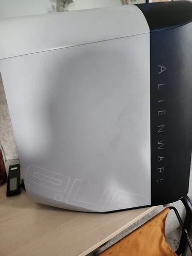 Alienware Aurora R11 Gaming Desktop Case, Cpu Port Damaged..Rest Should Work