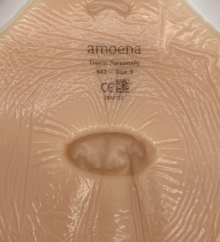 Amoena Breast Form Tresia Personally 643 tamanho 9 com estojo de armazenamento com zíper - Imagem 3 de 4