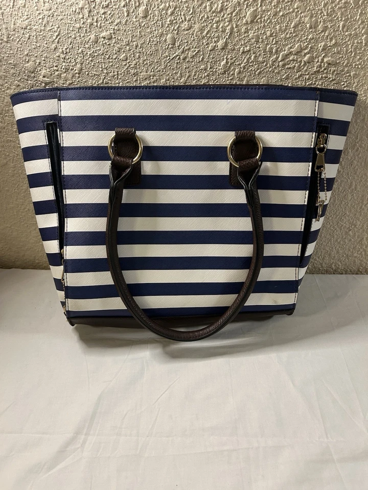 Bulldog Conceal Carry Purse Tote Handbag Bag Navy Blue and White Stripes - Image 4 of 4