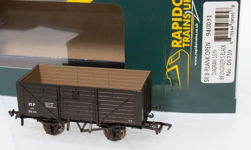 Rapido Trains 940031 SR 8-bohlen offen. BR schwarz Nr. DS719. Neu im Karton. | Zustand: New