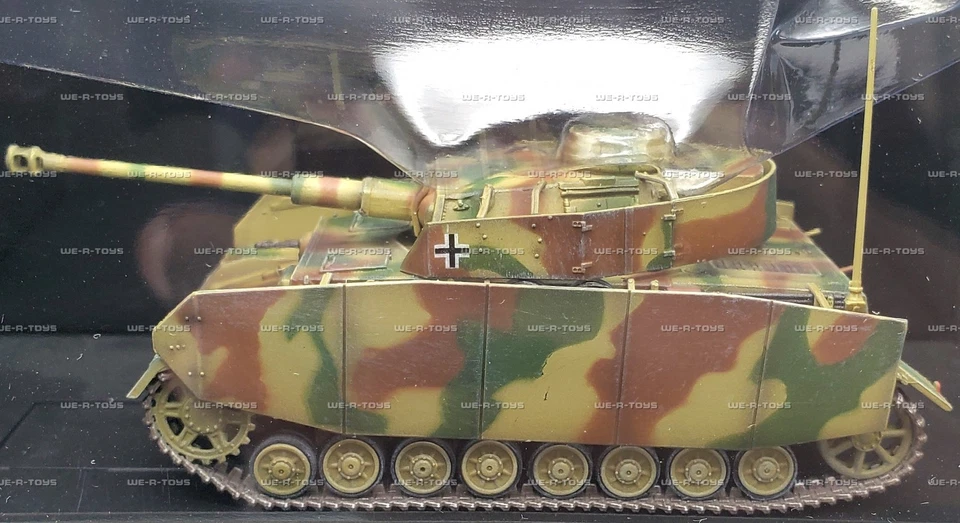 Dragon Armor Pz.Kpfw.IV Ausf.H MID Production Vehicle 2016 Dragon Models #60453 - Image 3 of 4