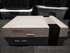 Original Nintendo Entertainment System NES with Mario 1-3 Mint Condition Console