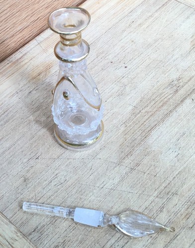Small GILDED GOLD Blown ART GLASS perfume bottle with stopper dabber - Picture 12 of 12