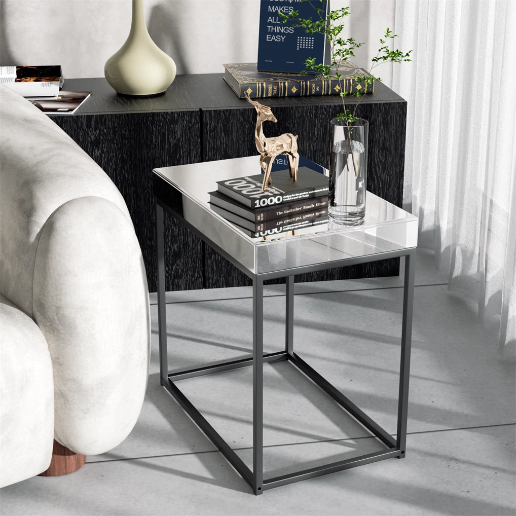 Small mirrored 2024 accent table