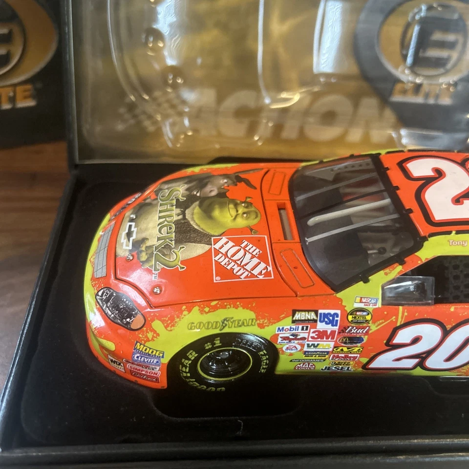 Tony Stewart #20 SHREK 2 - HOME DEPOT 2004 ELITE NASCAR 1 of 1500 1:24 Diecast - Image 3 of 4
