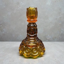 L E Smith Moon and Stars 6.25 In Vintage Honey Amber Glass Candlestick