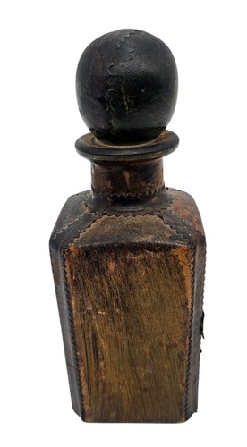 Vintage Italian Leather Covered Wine Bottle Bar Decanter 11" Lions Crest PROP - Picture 7 of 10