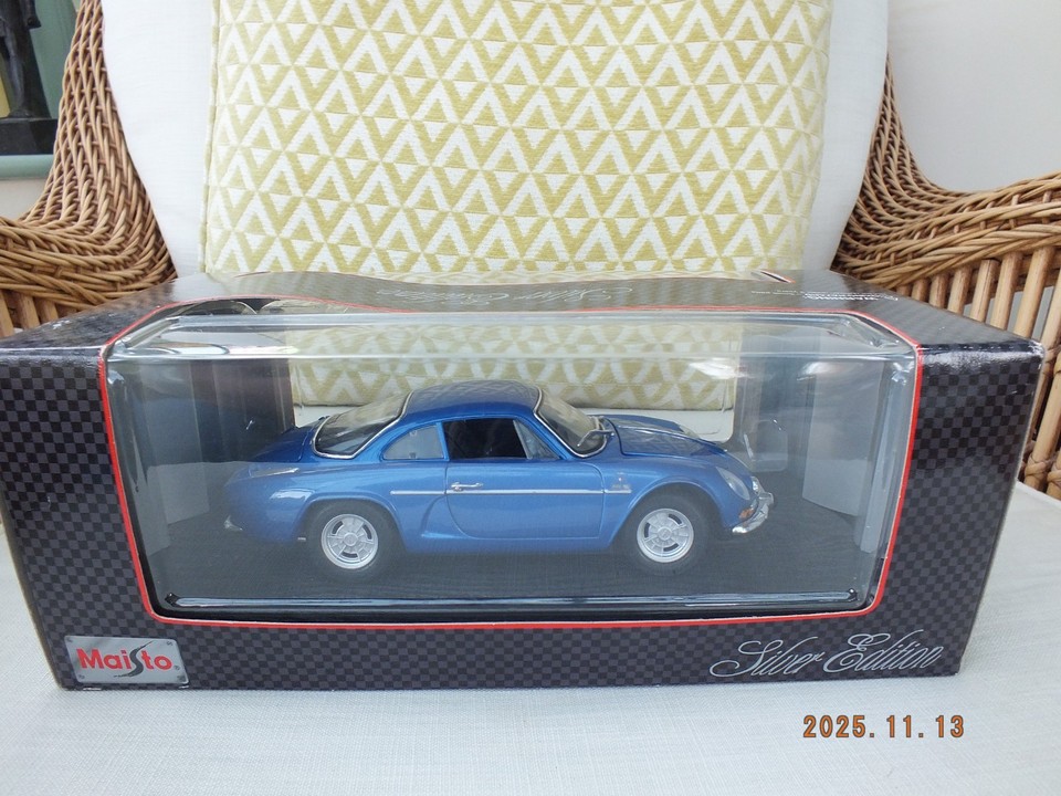 Voiture Bburago Véhicule Maisto Alpine Renault A110 1600S 1:18 Bleu