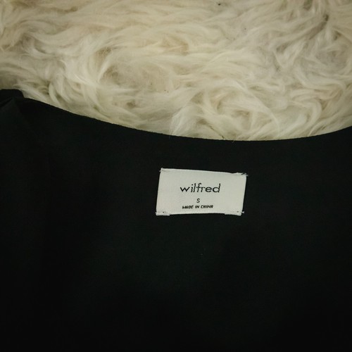 Top Wilfred Aritzia taglia small S nero con scollo a V trasparente manica lunga smocked - Foto 5 di 8