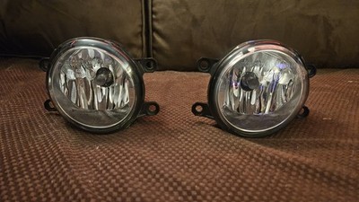 Like NEW Genuine OEM Toyoto Sienna Avalon Tacom Fog Lamp Assemby Left And Right