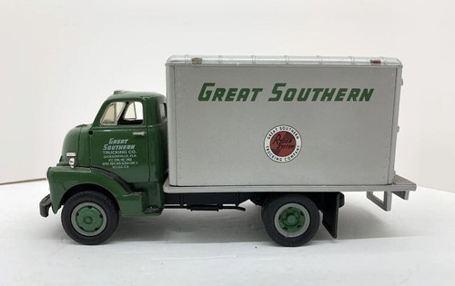 1:34 First Gear 1952 GMC Truck Dry Goods Van No.19-1031 Great Southern. - Picture 3 of 11