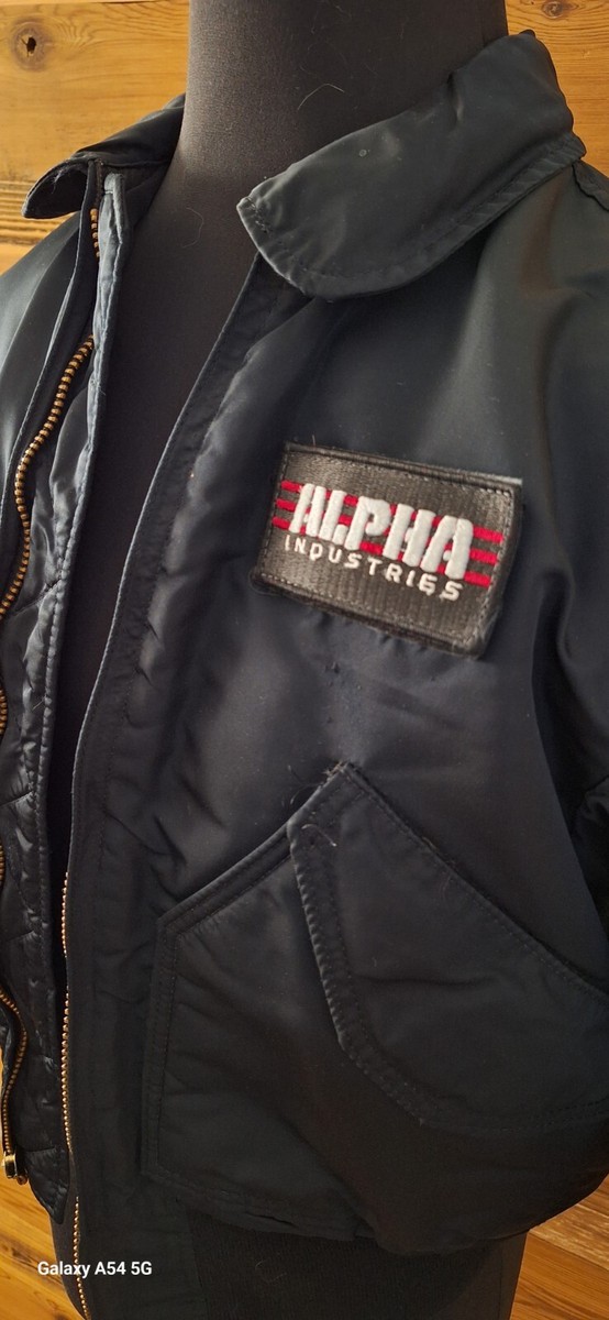 1990s Alpha Industries Inc. U.S. Military Nylon Fire 1990s Alpha Industries Inc. U.S. Military Nylon Fire