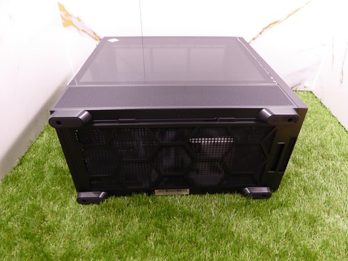 Antec FLUX ARGB Gaming Case Glass Side E-ATX Mesh Wood Front *SLIGHT DAMAGE* #V1 - Afbeelding 11 van 11