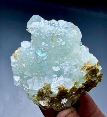 562 Carat Natural Terminated Aquamarine Crystals with Mica from Skardu Pakistan