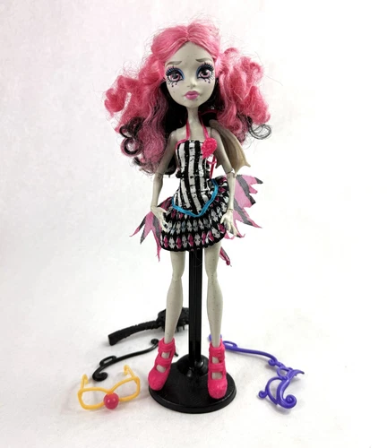 Rochelle Goyle Monster High Freak Du Chic Fashion Doll Circus Scaregrounds