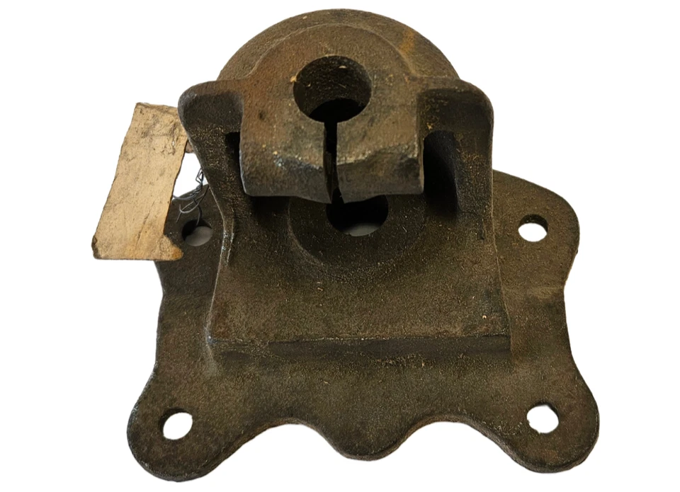 Soporte de montaje de resorte trasero Dodge Truck D100 D200 D300 1957-1958 1792145 nuevo en stock Foto 2 de 4