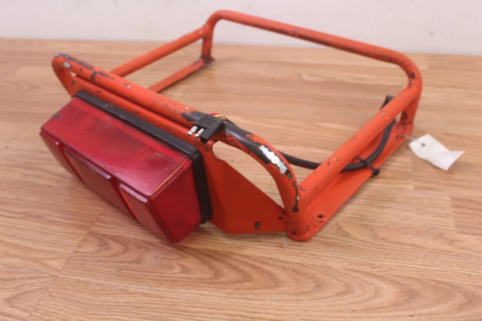 Barra trasera Arctic Cat Mountain Cat 800 2001 con luz trasera Foto 3 de 4