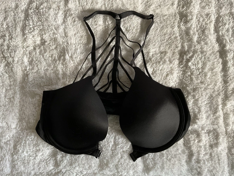 Victoria’s Secret Very Sexy Push-Up Pigeonnant Black Front Clasp 32C Racerback - Image 2 of 4