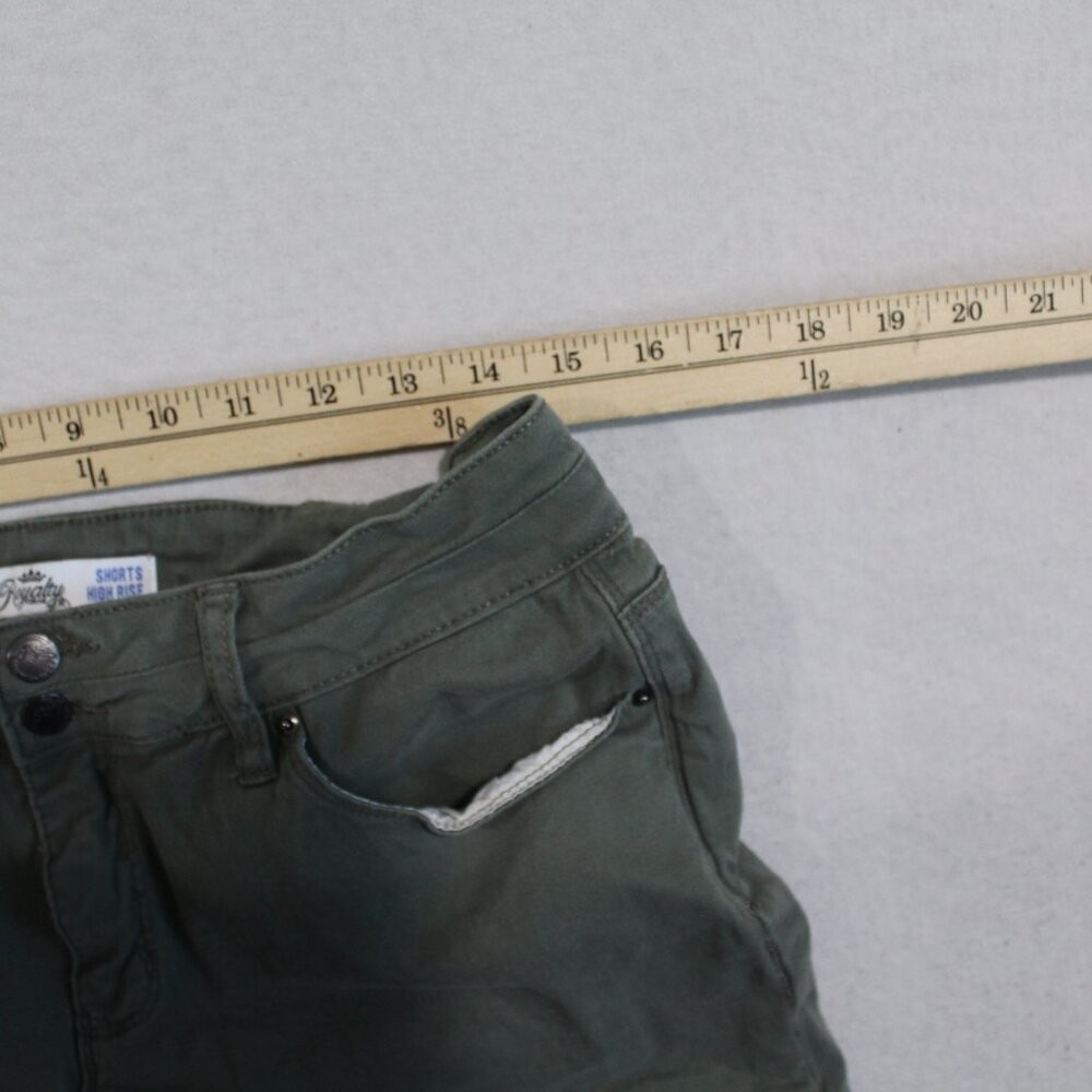 YMI Royalty For Me Gray Women Shorts High Rise Size 12 View 6