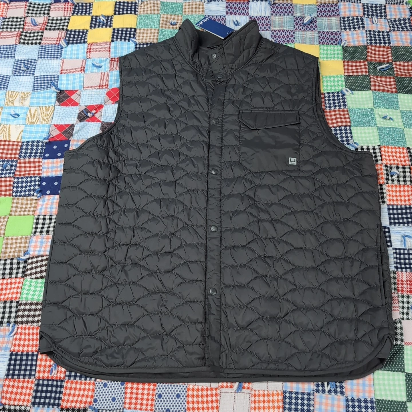 Men’s Huk Quilted Tarpon Vest Volcano Ash/ Dark Gray. XXL