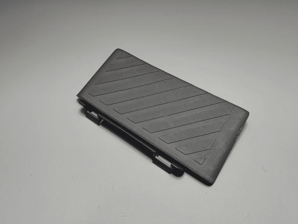 Cubierta de pedal Volkswagen Atlas 2018-2024 panel de ajuste OEM Foto 2 de 4