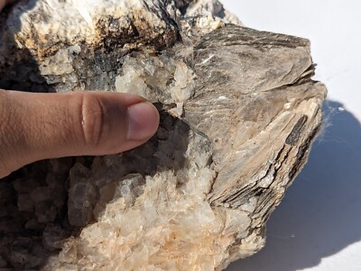 3700 Gram HUGE Quartz Feldspar Silver Mica Books Skarn Green
