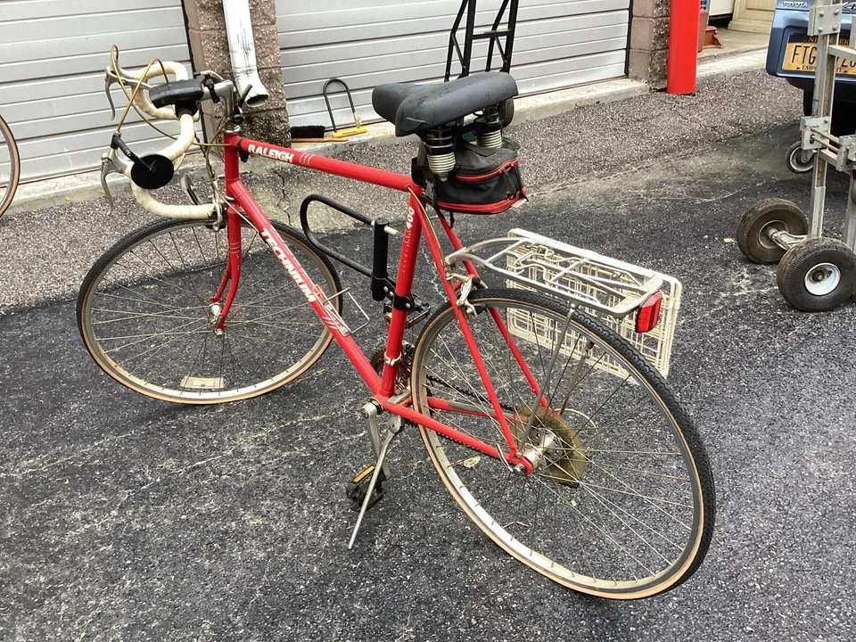 VINTAGE RALEIGH TECHNIUM 400 ROAD MEN’S BIKE (GB) - Image 3 of 4