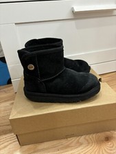 UGG T Jona Boot Black Short - Kids' Youth Size USA 12/ UK 11 Winter Boots