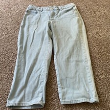 Lee Womens Light Wash Mid Rise Classic Fit Denim Capri's Size 14
