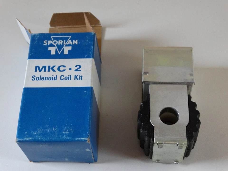 Conjunto de bobina de solenoide Sporlan OMKC-2 24/50-60 con caja de conexiones Foto 2 de 3