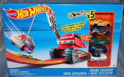 hot wheels crane crasher