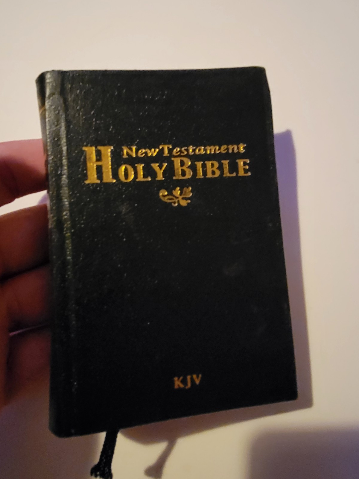 NEW TESTAMENT Holy Bible Book KJV Pocket Size Black Kong James Version Bookmark