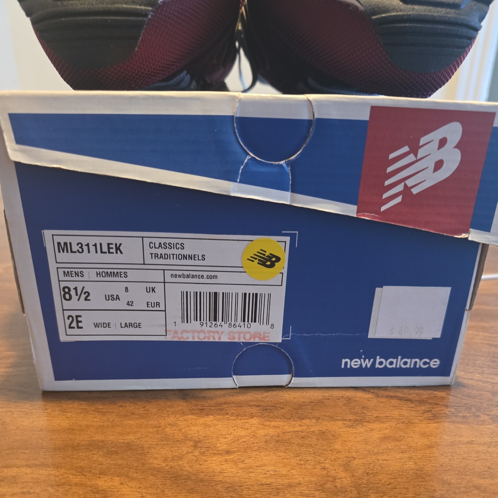 Men 8.5US New Balance Ml311/Red/Bordeaux