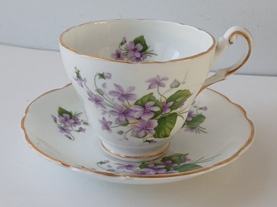 REGENCY Vintage Bone China TEA CUP w/Matching SAUCER Purple VIOLETS & Gold Trim