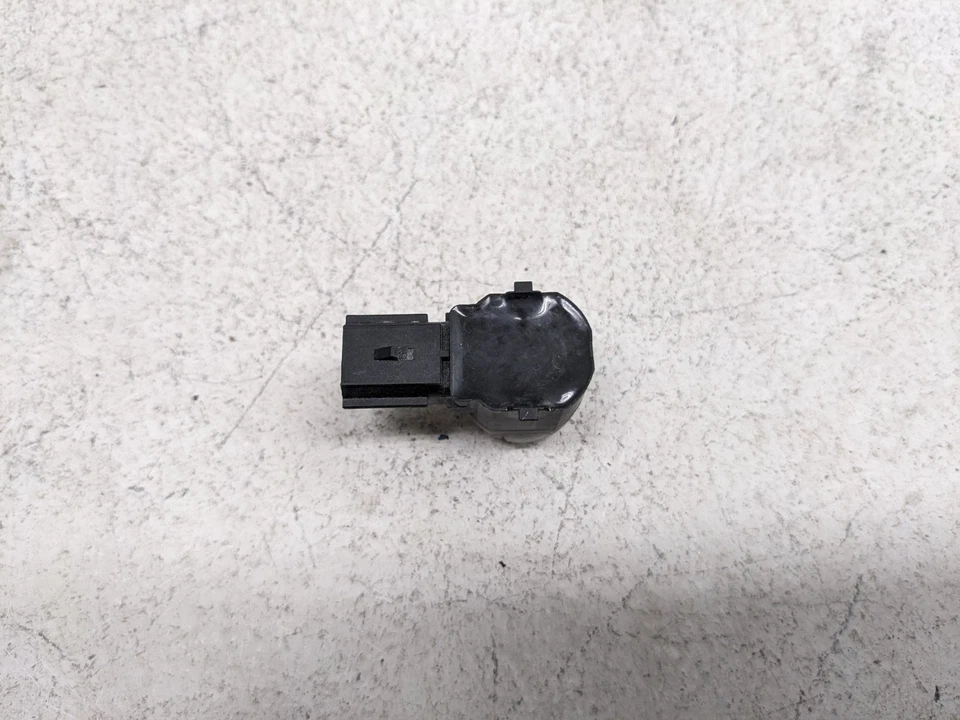 Parachoques sensor de estacionamiento ultrasónico Ford Mustang Lincoln MKT 2017-2020 FR3T-15K859 Foto 3 de 4