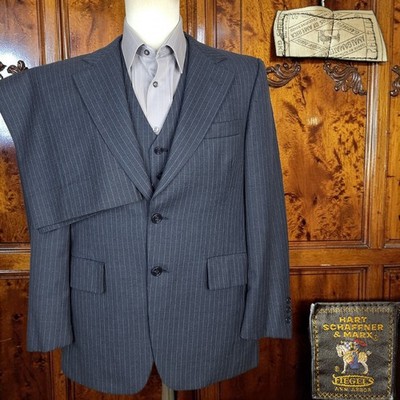 1970s Hart Schaffner Marx 3 Piece Suit Mens 38R 32X29 Gray Stripe HL
