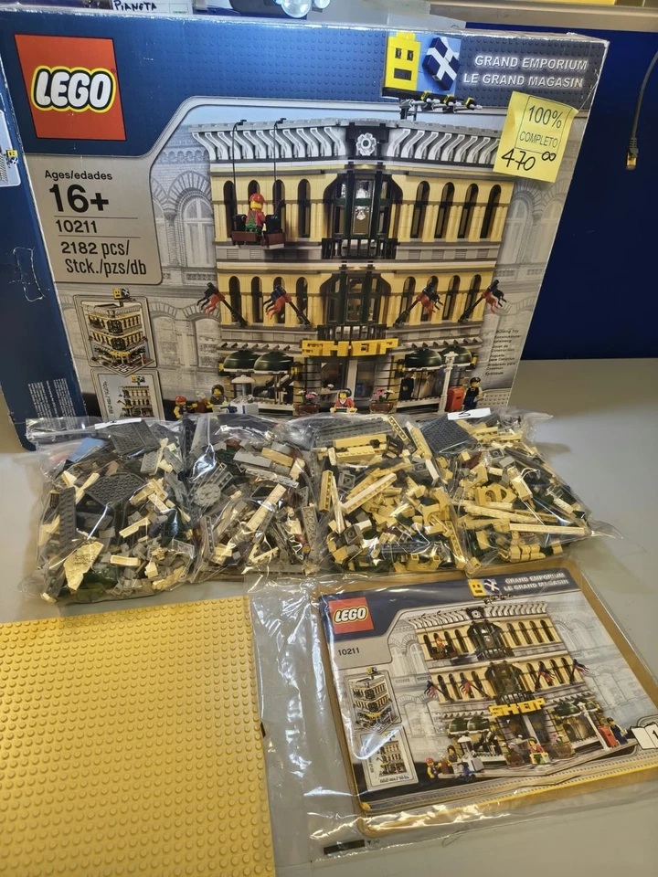 LEGO Modular Buildings 10211 Grand Emporium