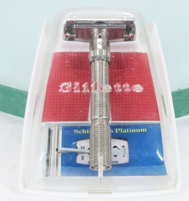 Vintage K4 1965 Gillette Slim Adjustable Safety Razor with Original RED Case