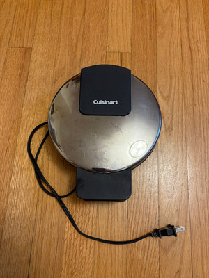 Cuisinart Classic Round Waffle Maker Model WMR-C (GW) Stainless Steel 5 Settings