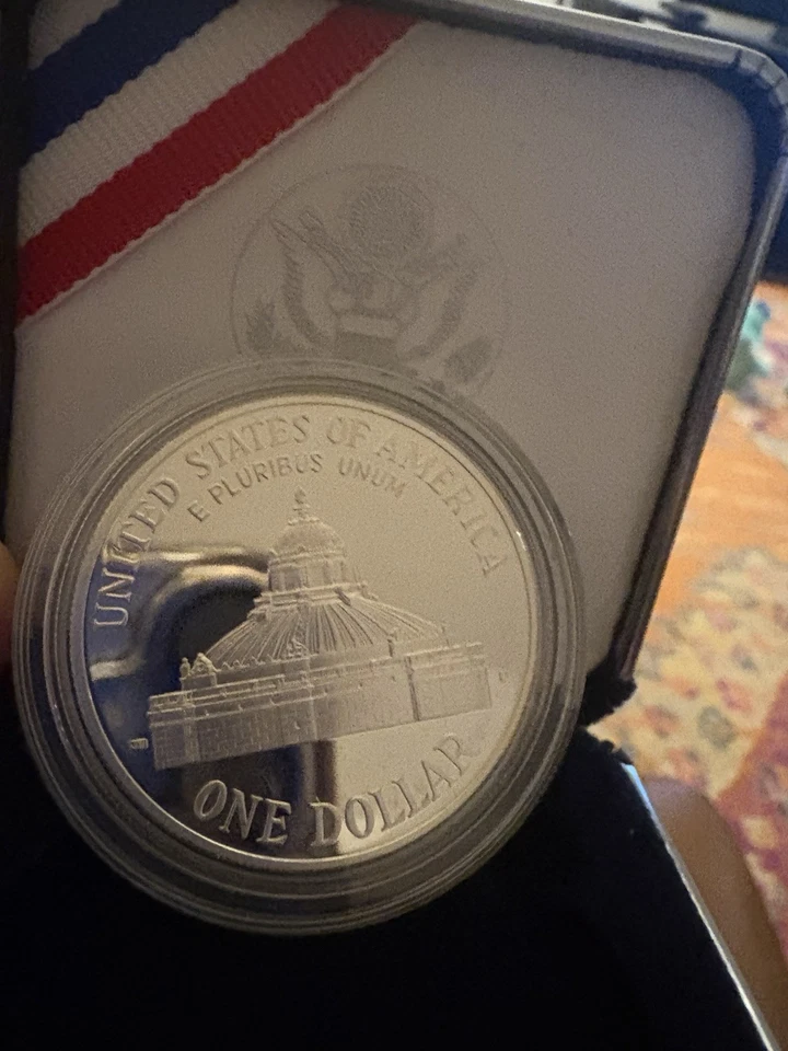 2000-ProofLibrary of Congress Commemorative Proof Silver Dollar $1 US Mint COA   - Image 2 of 4