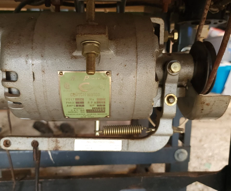 Промышленная швейная машина TACSEW TH-510 Chandler Lewis лот деталей - Изображение 4 из 4