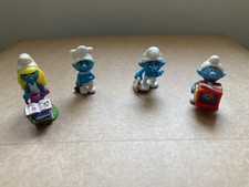 LOTTO 4 SORPRESINE PUFFI DIVERSE OVETTO KINDER FERRERO