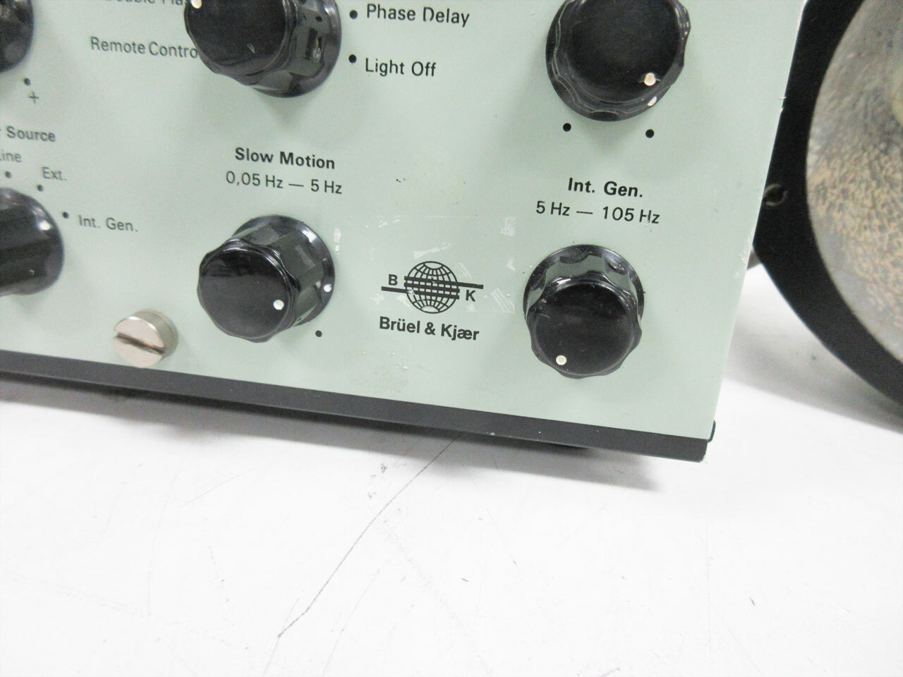 BRUEL & KJAER 4913 STROBOSCOPE ADJUSTABLE WITH US 0008 LAMP UNIT - B