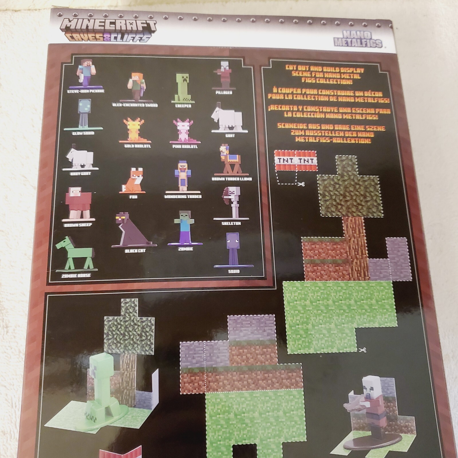 Minecraft Caves and Cliffs 18-Pack Series 8 Die-Cast Figures, Multi-color 