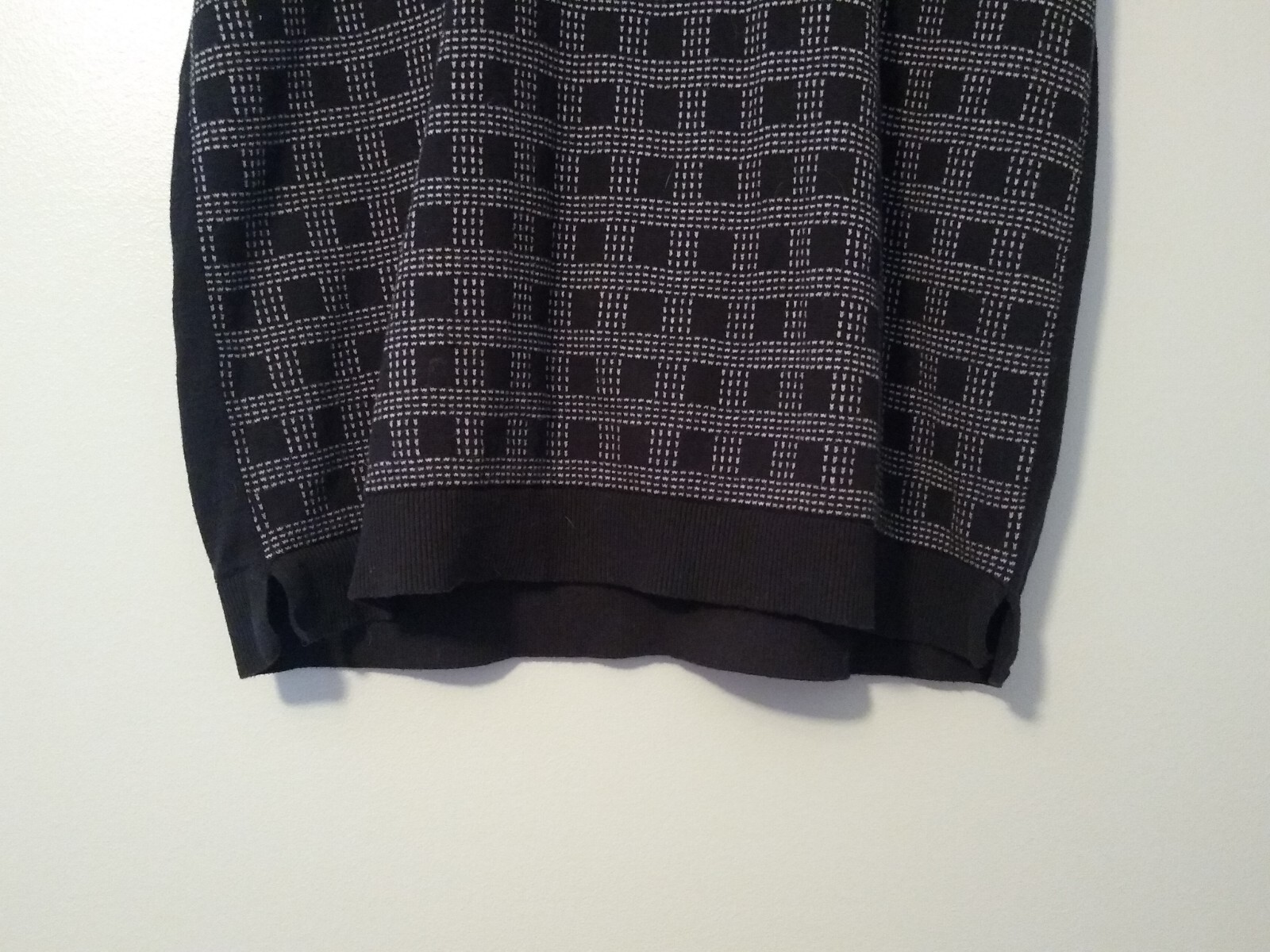 Express Sweater Mens XL Tall Black & Gray Print  Short Sleeve Pullover Casual