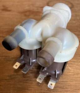 Hotpoint WM53P Waschmaschine Kaltwasser Einlassventil