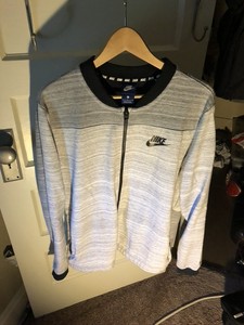 nike tech fleece bomber