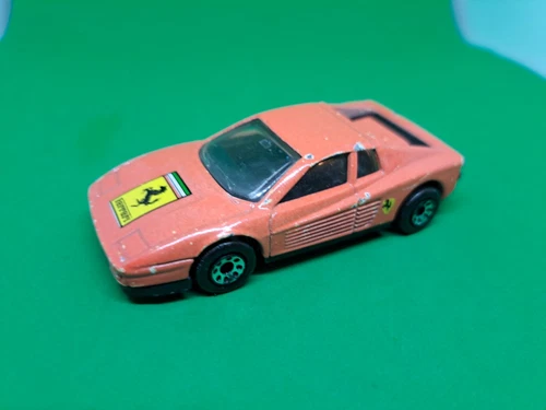 Vintage Matchbox Ferrari Testarossa Red diecast car 1985 1/59 scale MACAU
