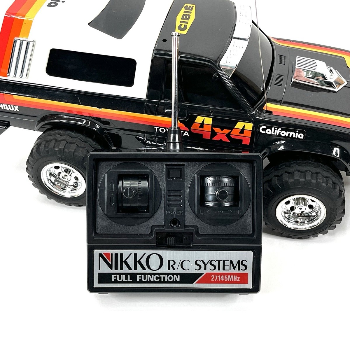 Vintage NIKKO Toyota Hilux 4WD Winch RC Truck 1/16 w/ Remote Japan
