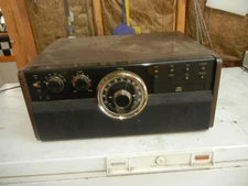 Victrola The Empire Signature 6-in-1 Record Player WITH EXTRAS *CG*